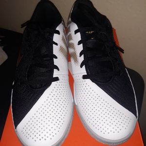 Nike Basketball  Team Hustle Quick 2, boys size 5y